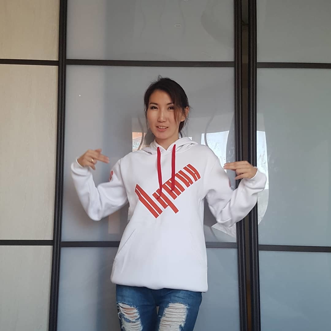 Журналист Сусанна Рожина ответила "завистникам" по поводу награждения знаком почетного работника дорожного хозяйства