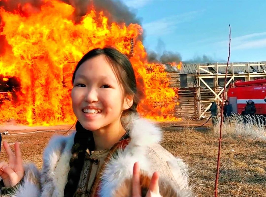 "Снималась наравне со взрослыми". Съемки фильма "Сердце Пармы", в котором снялась в главной роли юная якутянка, завершены