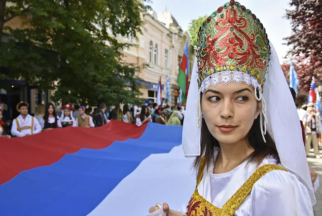 Русские и другие