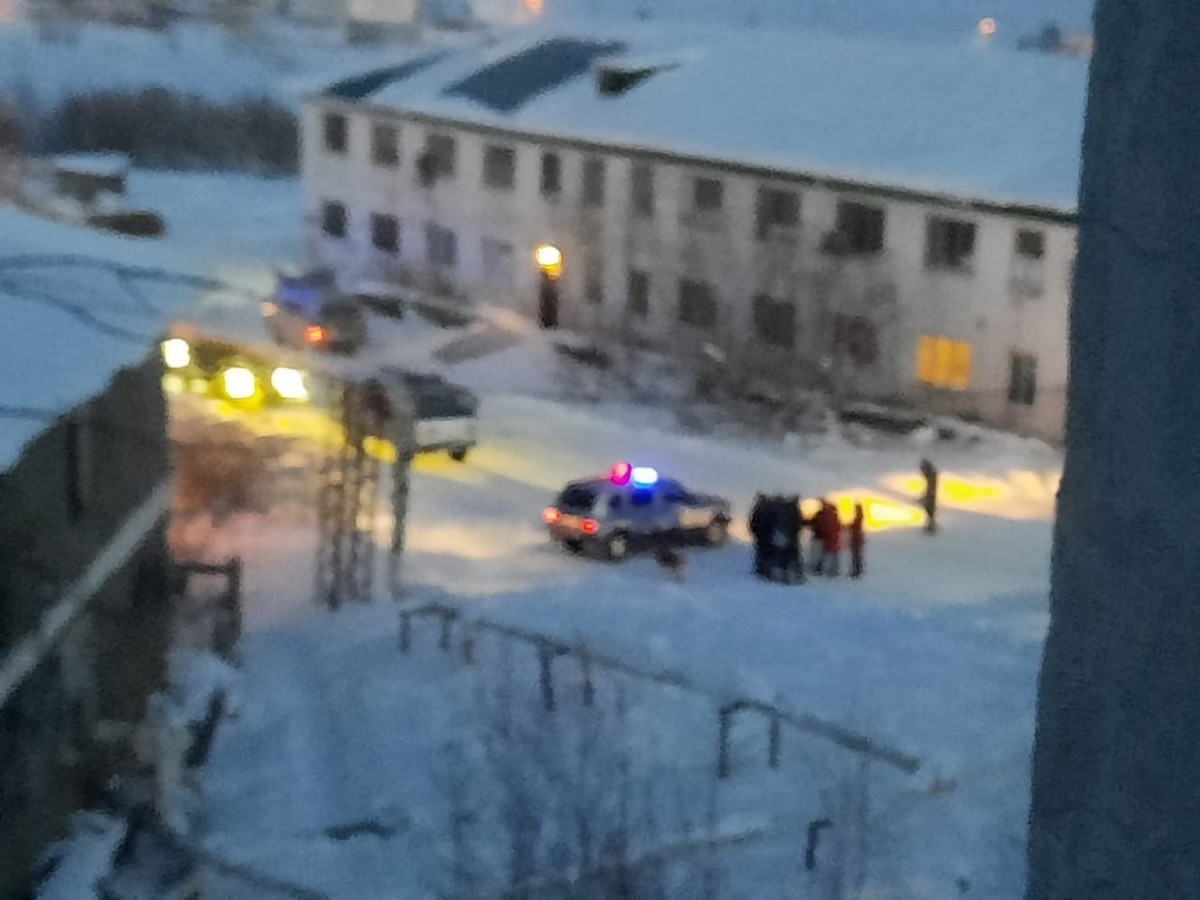 Видеофакт: В Покровске задержали мужчину, напавшего на жену с ножом