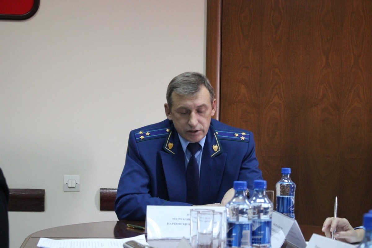 Прокуратура Якутска ведет проверку законности контракта НВК "Саха" и сестры главы Якутии