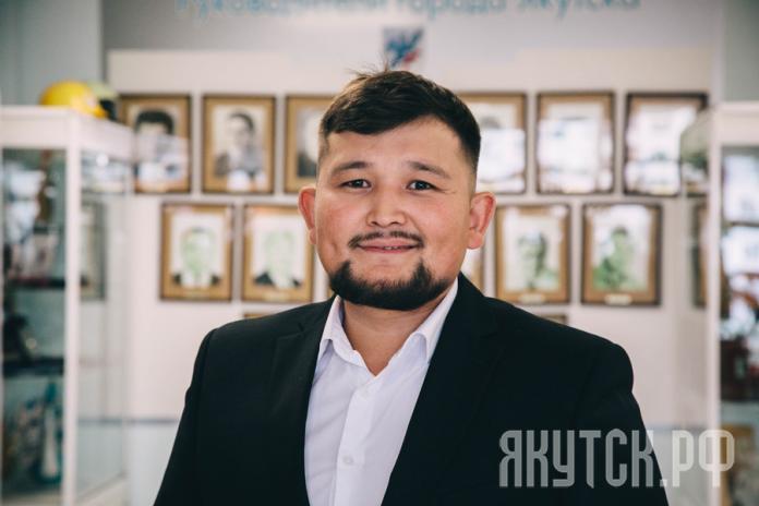 Руководитель управления молодежи мэрии Якутска оплатил невыполненный тренинг по добровольчеству