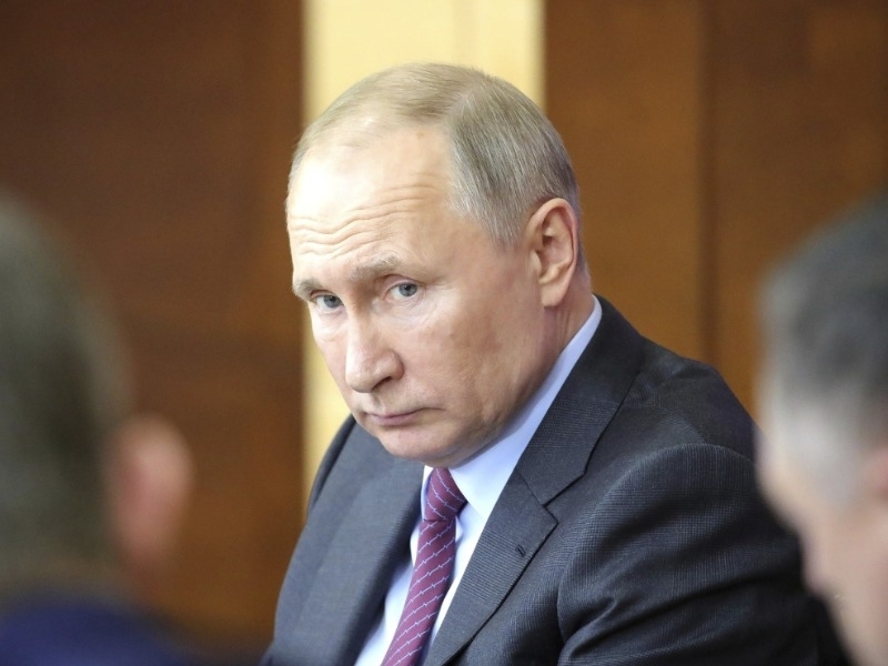 Путин: следующая рабочая неделя будет нерабочей с сохранением зарплаты