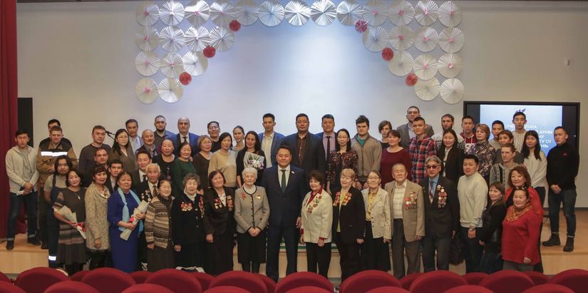 Альберт Семенов отчитался перед избирателями