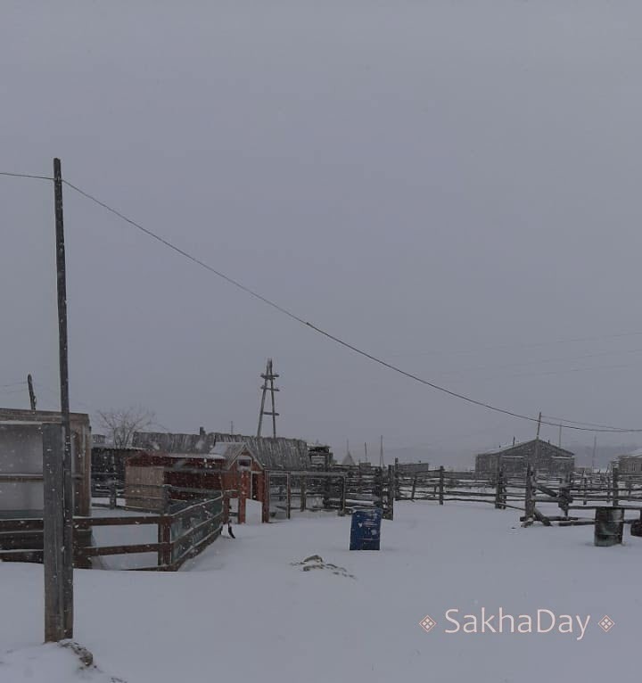 Фотофакт: В село Тасагар Вилюйского улуса вернулась зима