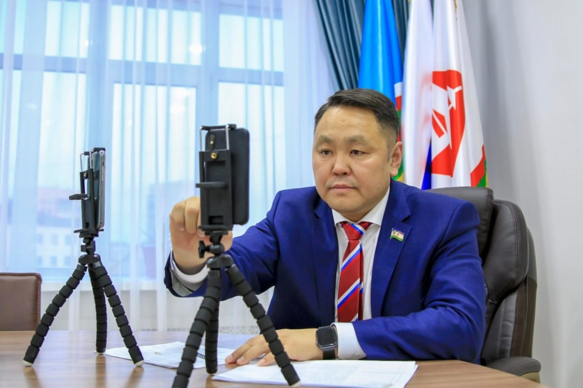 Прямой эфир с Альбертом Семеновым: многое о жизни города