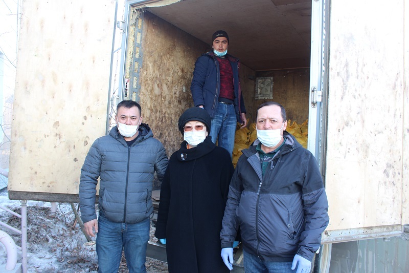 Узбекская диаспора Якутии оказала помощь медработникам Детской инфекционной клинической больницы