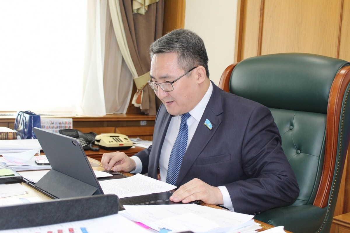 Депутат предложил упростить процедуру выражения недоверия председателю Ил Тумэна