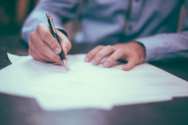 Житель Якутска подделал документы для получения субсидии на  переселение из аварийного жилья