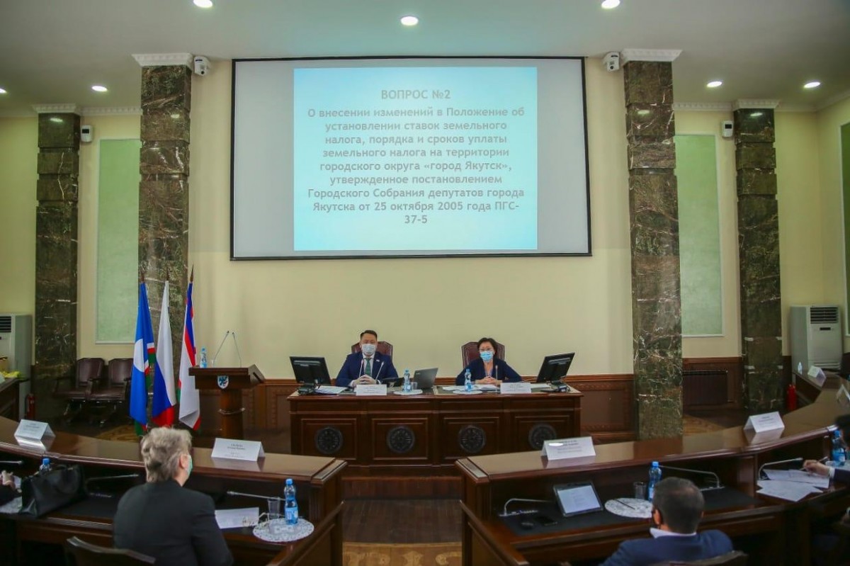 Гордума приняла налоговые льготы для предпринимателей Якутска