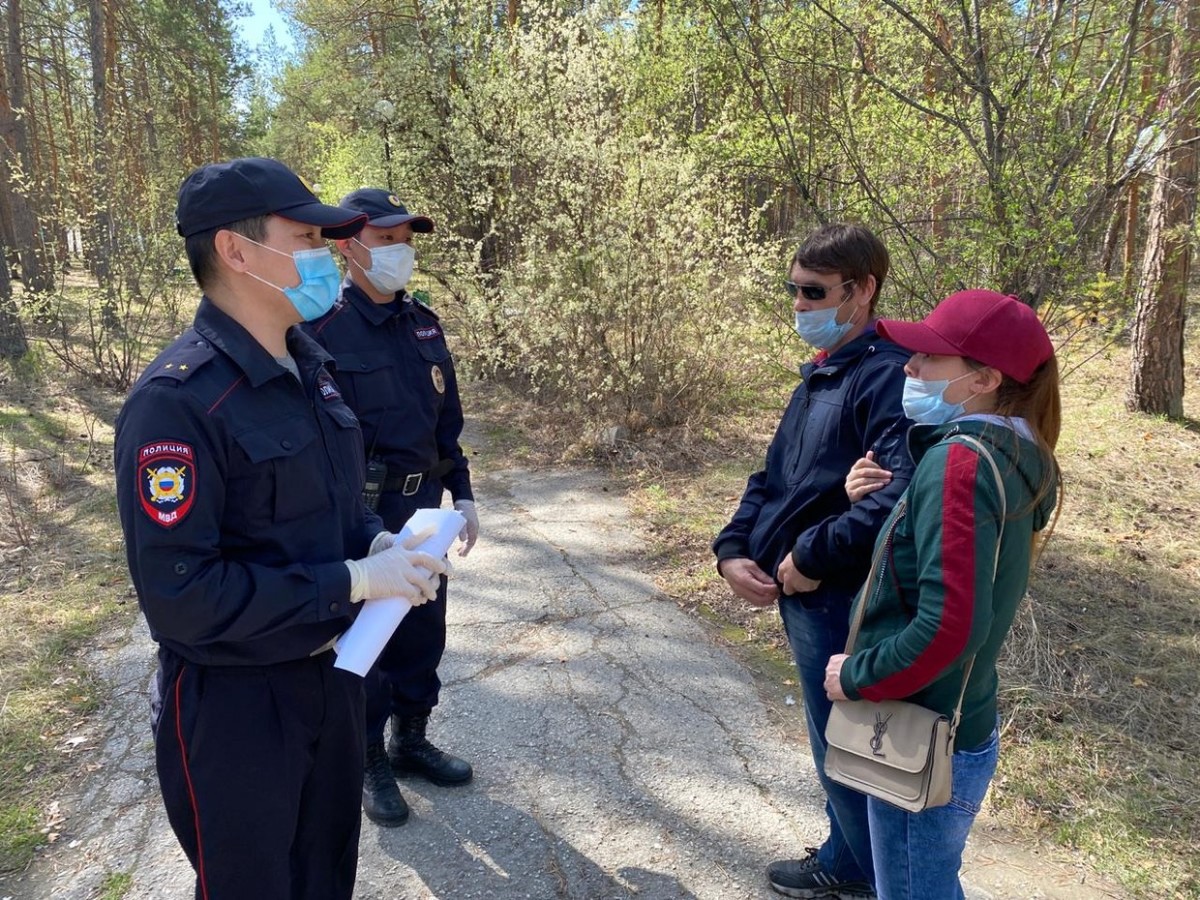 В Якутске полиция проводит рейды по выявлению нарушений режима повышенной готовности