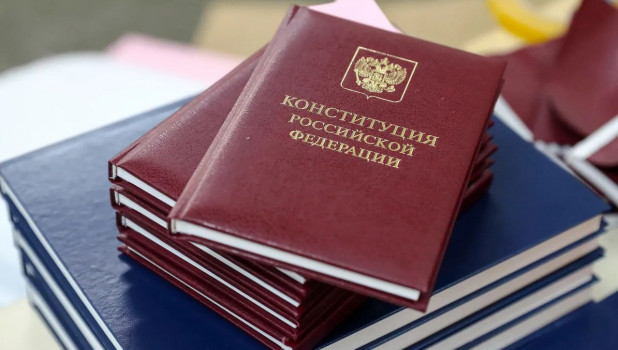 Виктор Губарев: «Коммунисты Якутии не поддерживают «новое издание» ельцинской конституции»