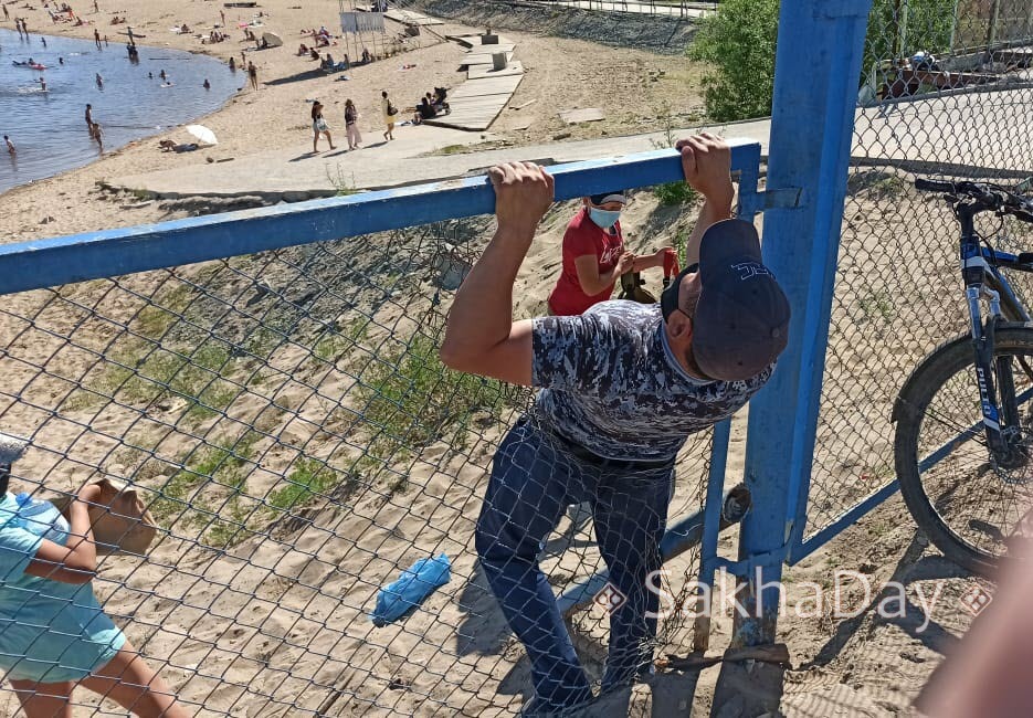 На несанкционированных пляжах в Якутске тонуло несколько человек