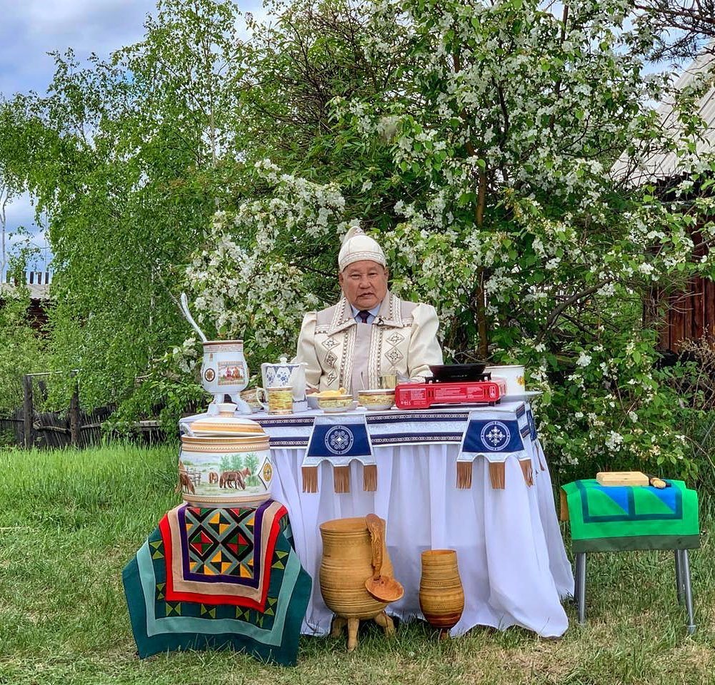 Якутский повар Иннокентий Тарбахова примет участие во  всероссийском кулинарном онлайн-марафоне