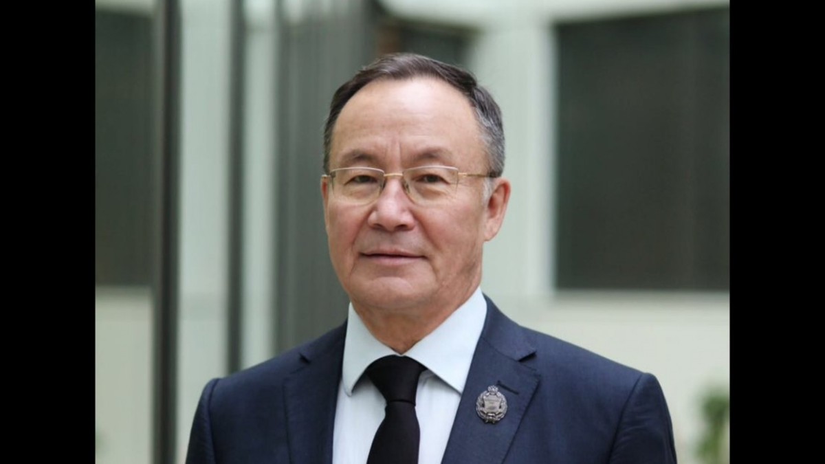 Экс-министр здравоохранения Якутии: "Медики спасают мир от ковида ценой своей жизни"
