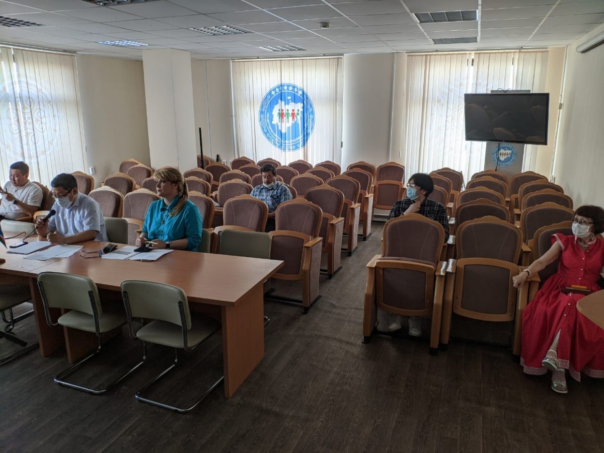 В Общественной палате Якутии обсудили, как бороться с фейковой информацией по поправкам в Конституцию РФ