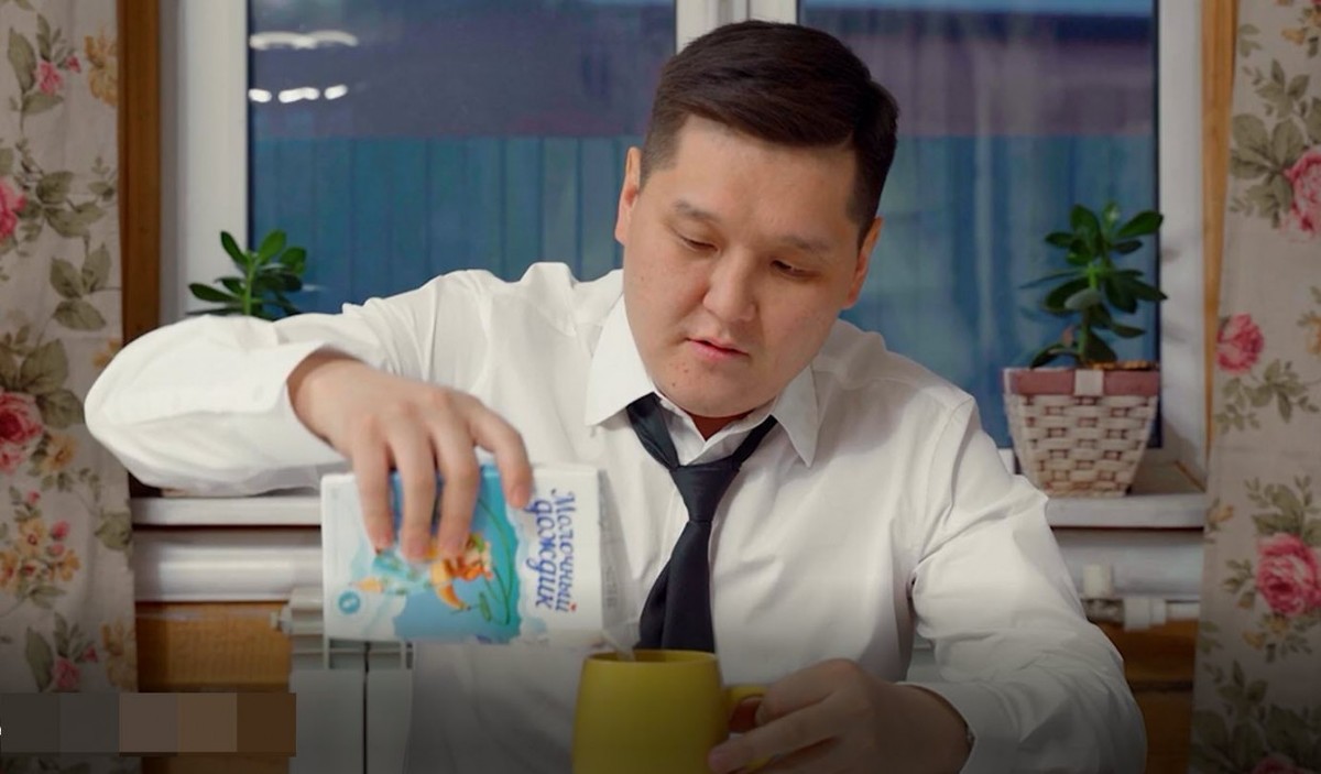 Якутяне гадают, что крикнул герой Пивоварова в рекламе "Молочного дождика"