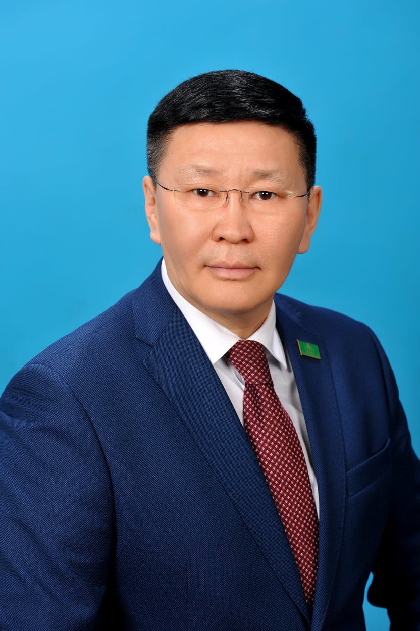 Глава Сунтарского района Анатолий Григорьев: "Указ нацелен на развитие качества жизни населения и экономического развития региона"