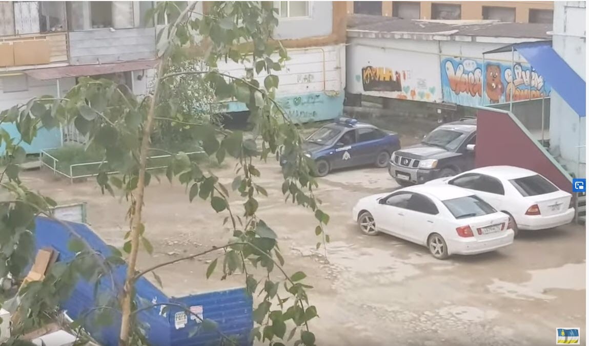 В Якутске  женщину, забаррикадировавшуюся в квартире, пытаются обвинить в неповиновении полиции