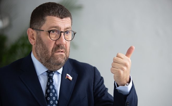 Депутат Госдумы счел госпитализацию Шамана почвой для разговоров о карательной психиатрии