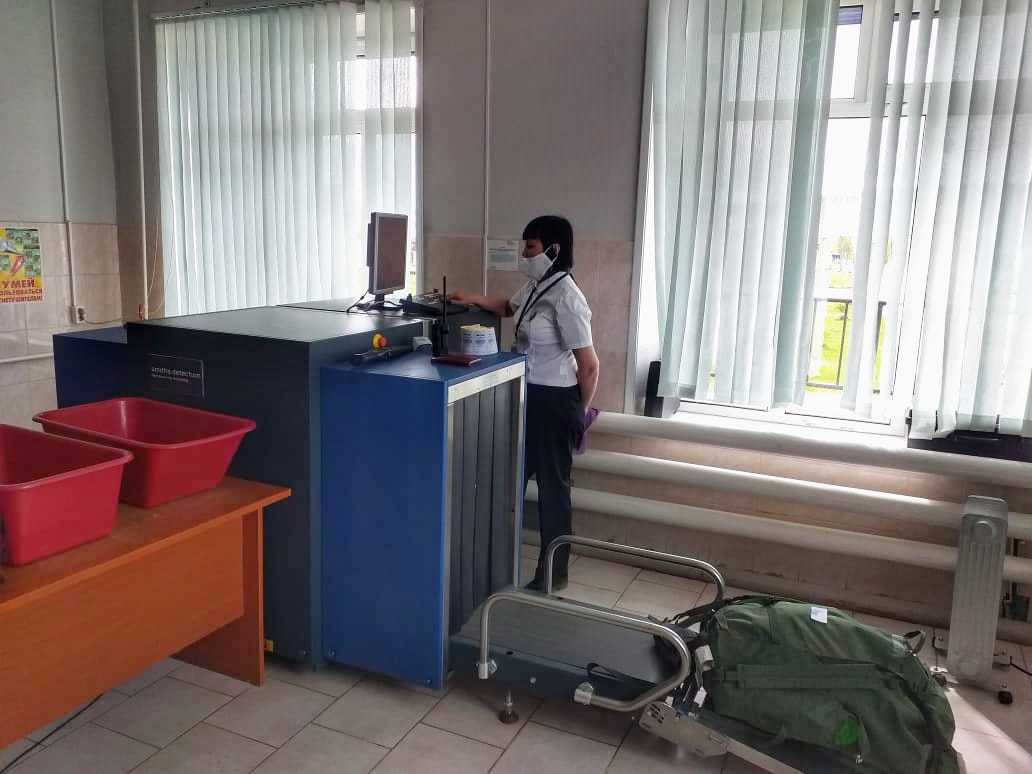 В ФКП "Аэропорты Севера" объяснили, почему не предоставили место для медиков в аэропорту Олекминска