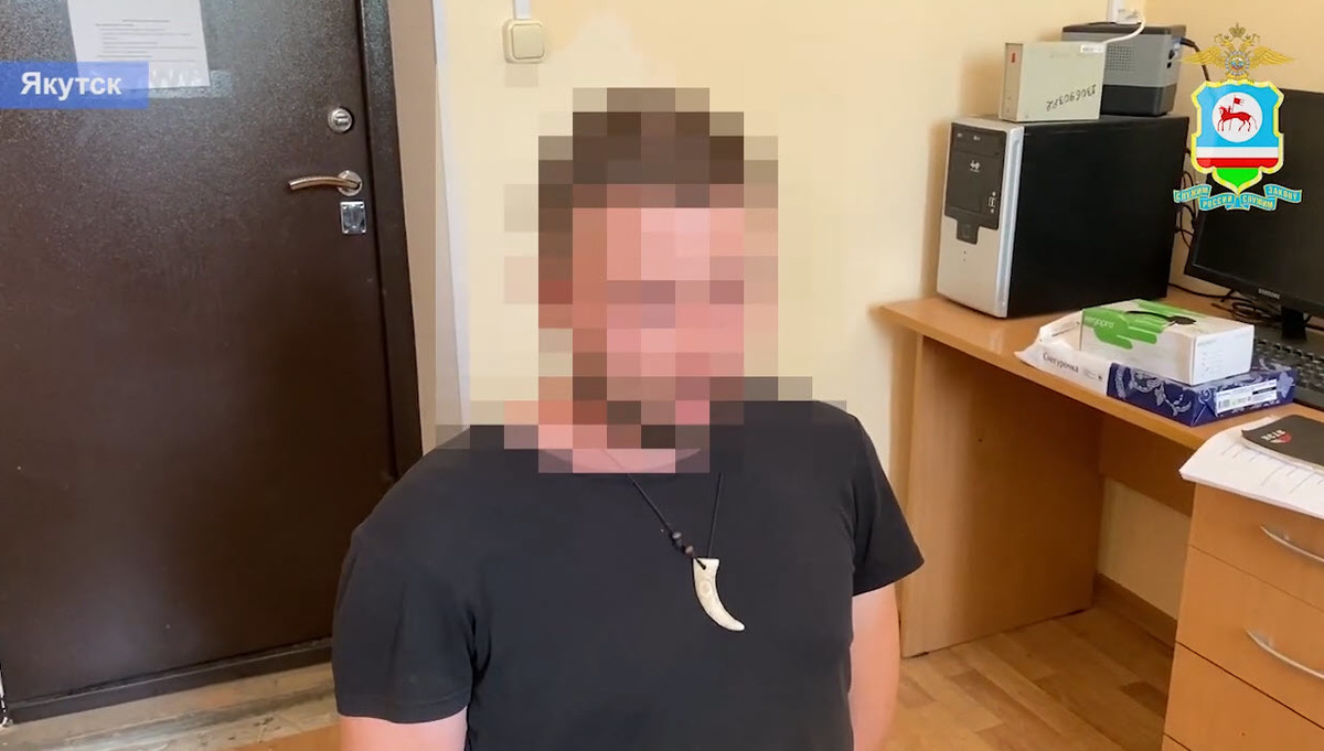 В Якутске 30-летний безработный в маске напал на ломбард, угрожая игрушечным пистолетом