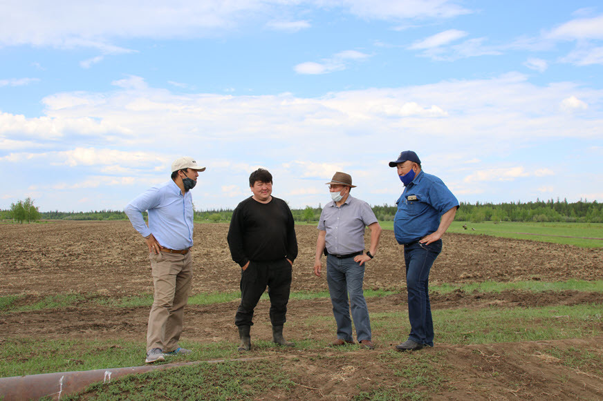Посещение производственных объектов с. Элгэй