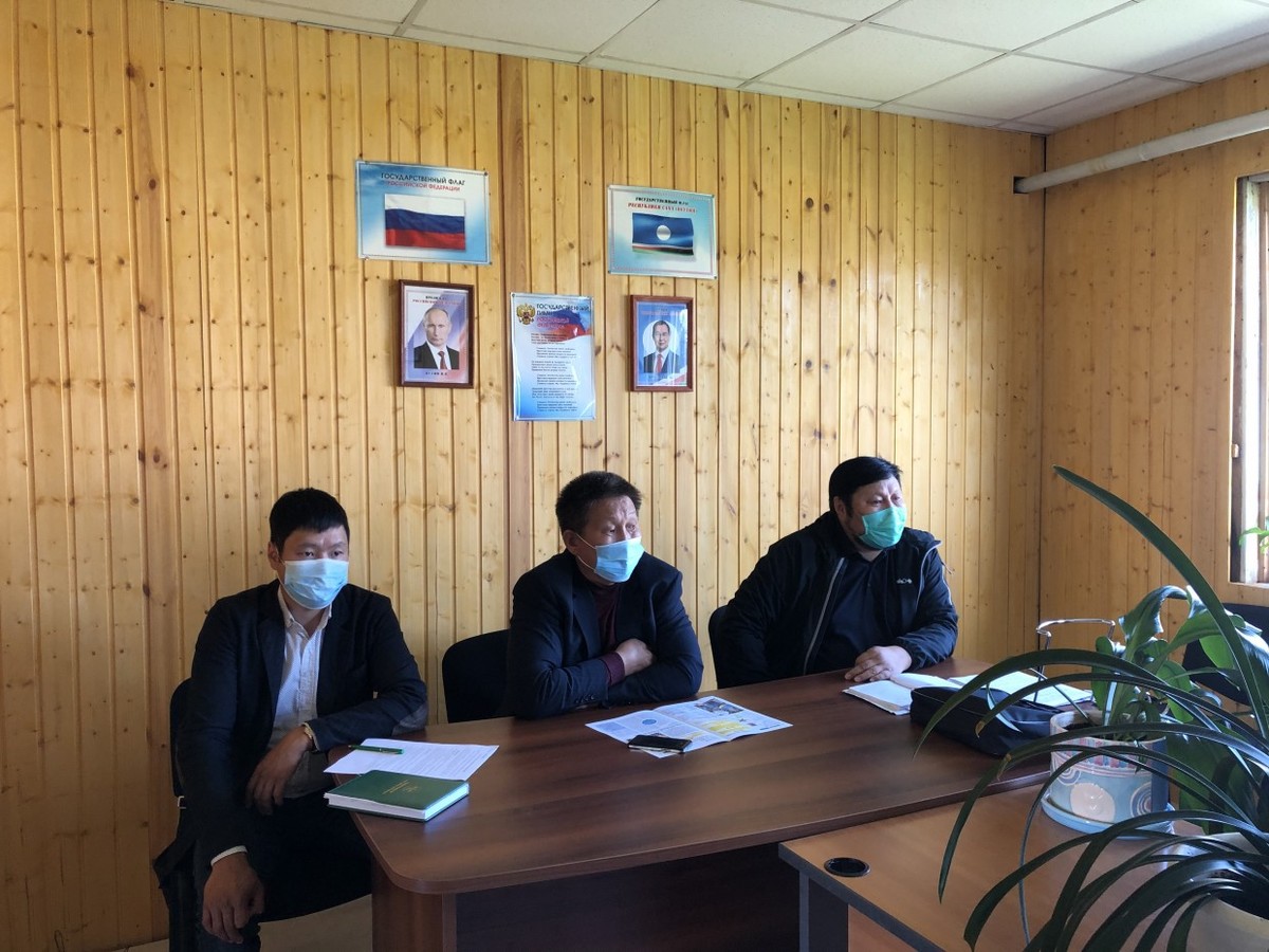 Встреча с активом наслегов о поправках в Конституцию