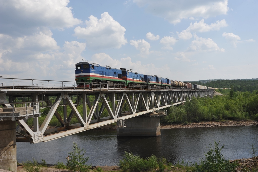 Службе перевозок "ЖДЯ" - 25 лет!