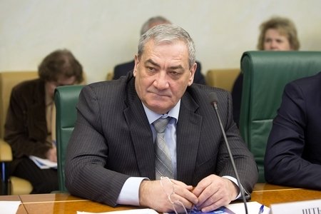 Вячеслав Штыров выразил поддержку позиции Айсена Николаева по вопросу авиаперевозок на Дальнем Востоке