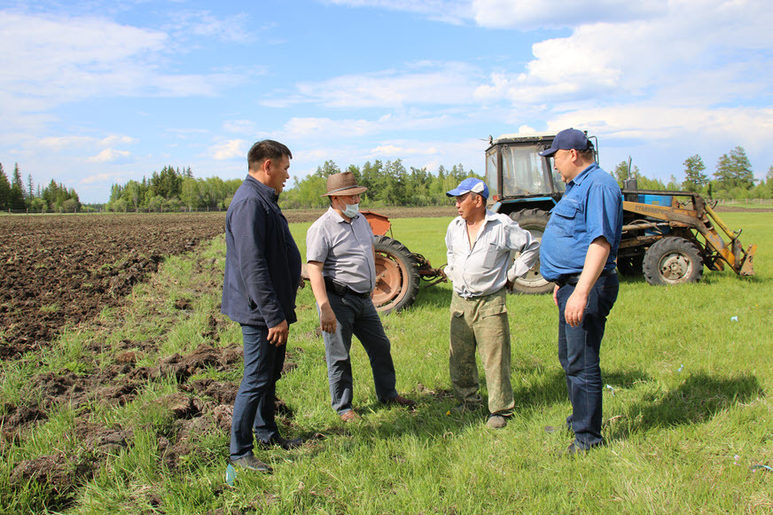 Посещение производственных объектов с. Кюндяйя