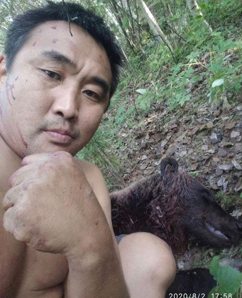 В Якутии мужчина ножом убил медведя