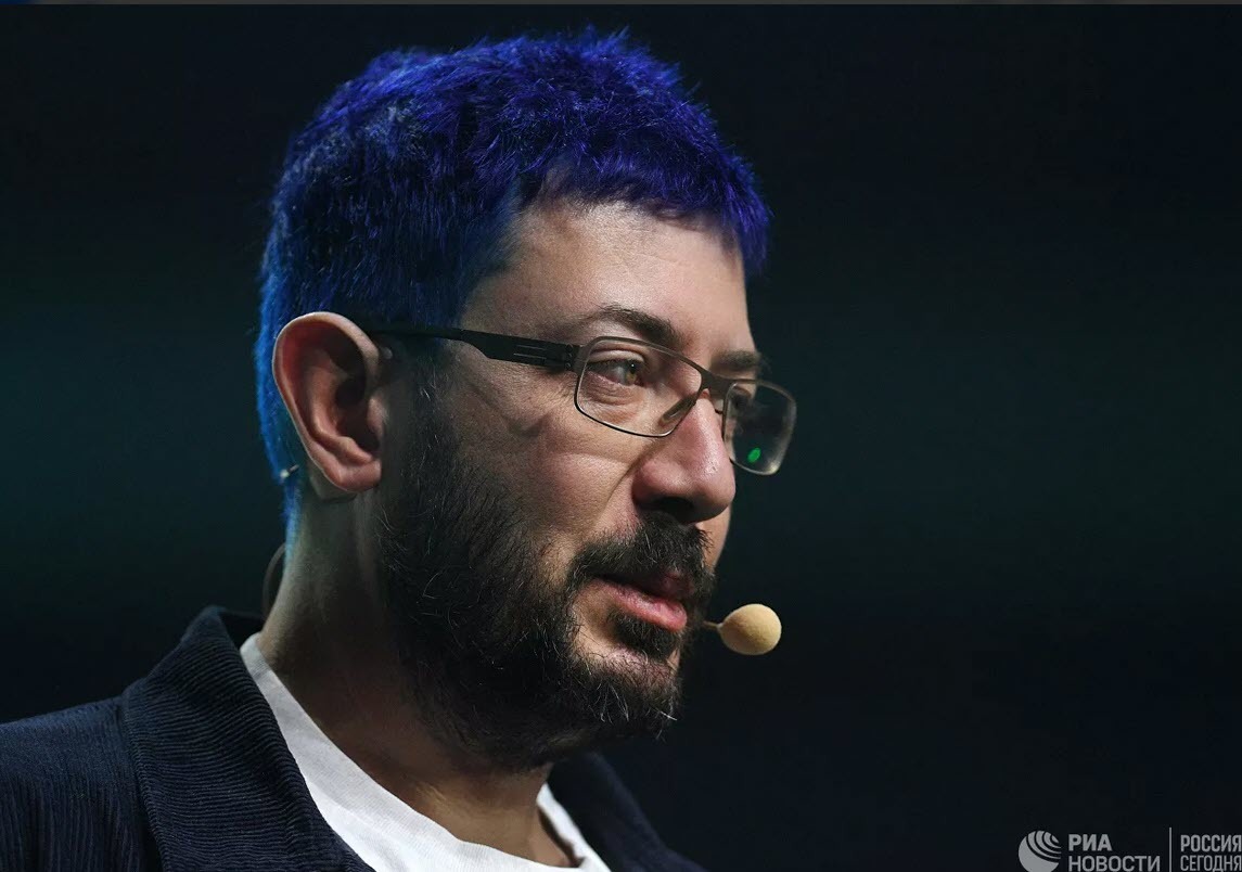 За что Путин наградил Артемия Лебедева?