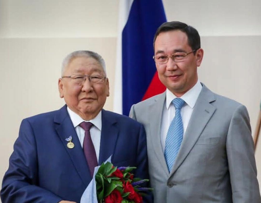 Айсен Николаев поздравил Егора Борисова с днем рождения