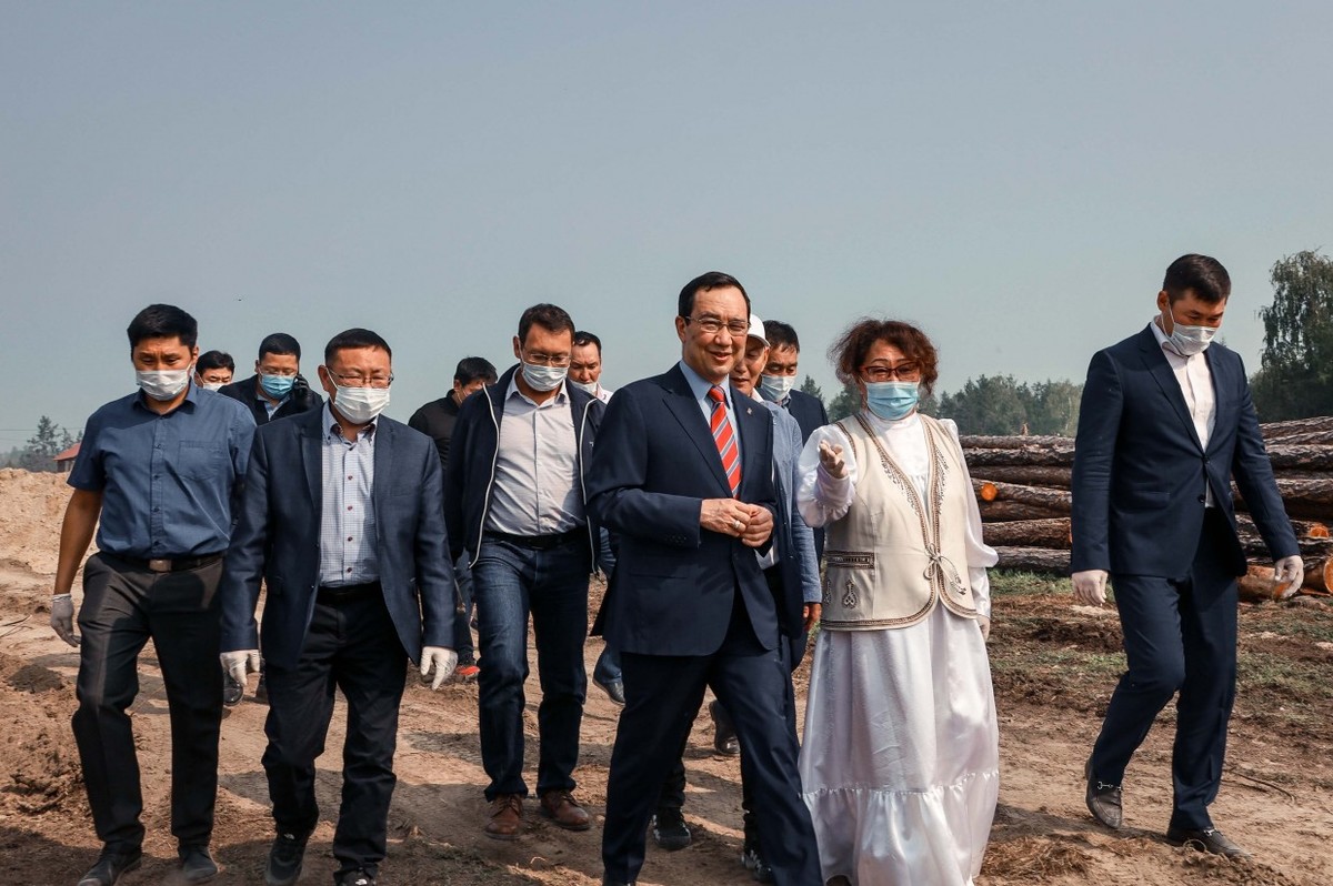 Глава Якутии побывал в крестьянском хозяйстве «Ворошилов»