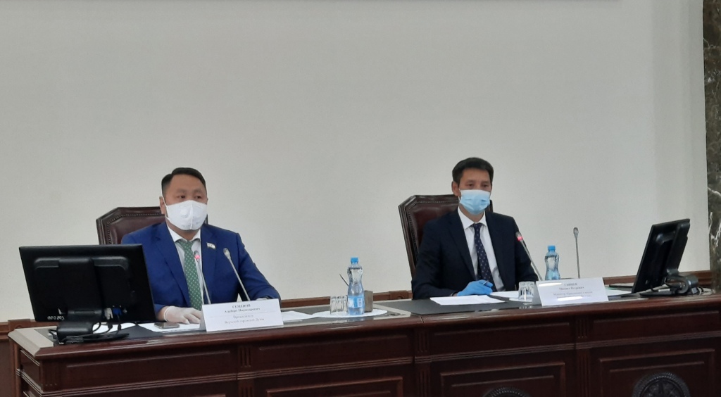 Альберт Семенов провел депутатские слушания. О самом важном