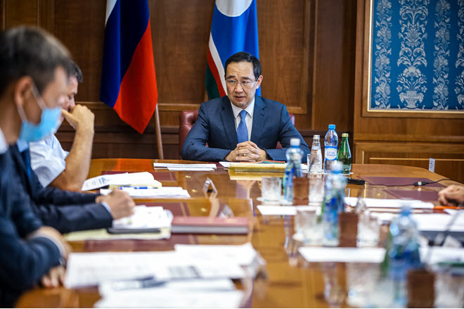 Глава Якутии рассмотрел проблемные вопросы реализации в республике нацпроектов «Образование» и «Культура»