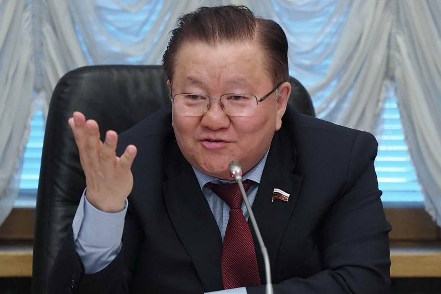 Выборы в Гордуму Якутска: Федот Тумусов считает иск к Владимиру Федорову надуманным