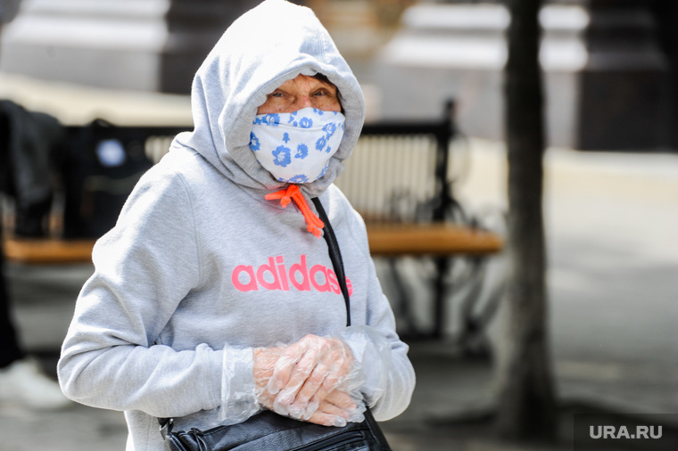 СМИ: власти РФ обсуждают условия возвращения карантина