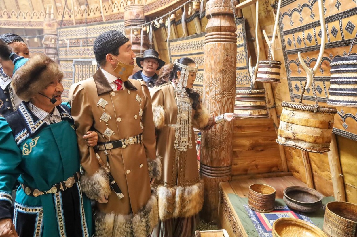 В селе Баяга Таттинского улуса состоялось открытие берестяной урасы «Моҕол ураhа»