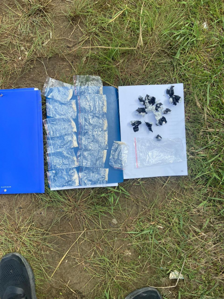 Старшеклассник одной из школ Якутска задержан при закладке наркотика