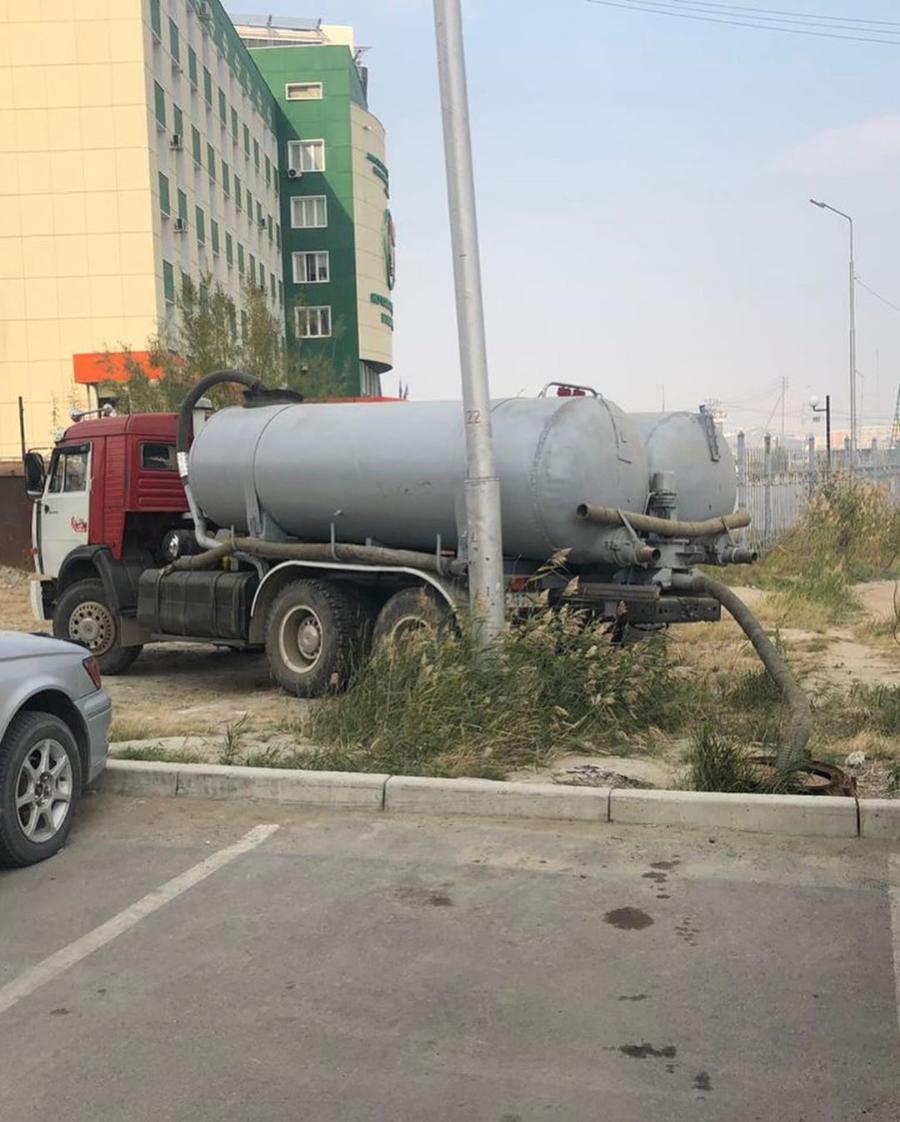 Административная комиссия города Якутска призывает сообщать о случаях незаконного слива жидких бытовых отходов