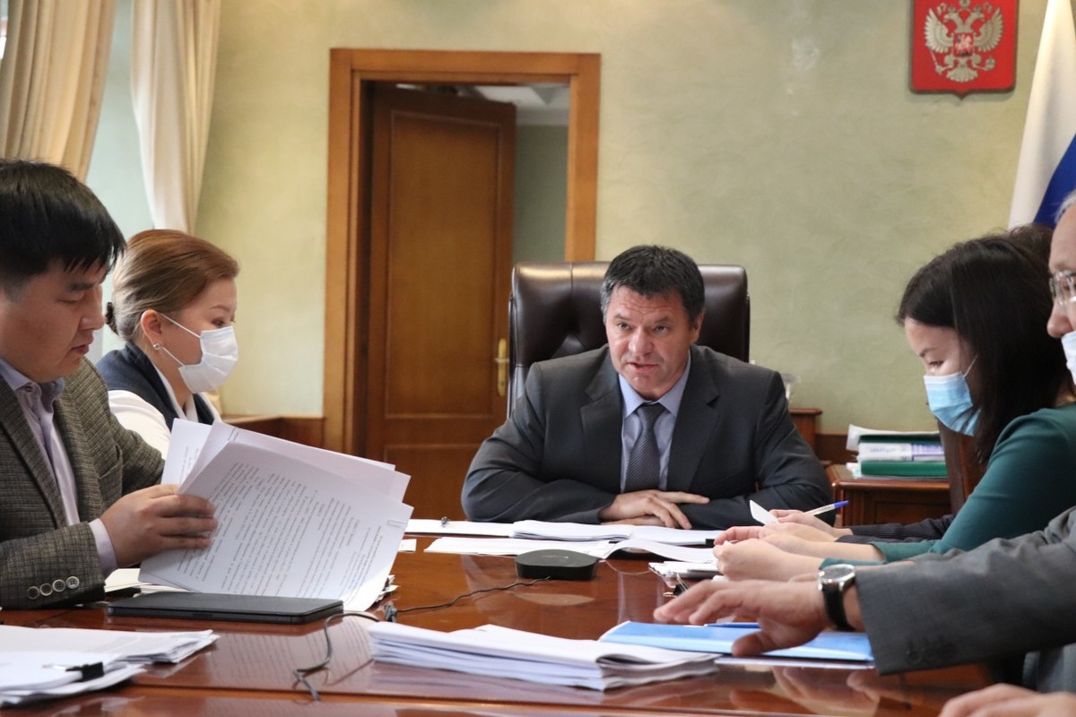 В Якутии утвердят региональную программу по устойчивому росту доходов населения