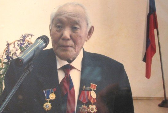 КРЕМНЕВЫЙ ПУХОВ. Слово о настоящем коммунисте