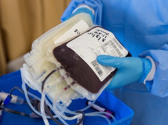 "Можно отметить стабилизацию состояния пациента, которому перелили антиковидную плазму"