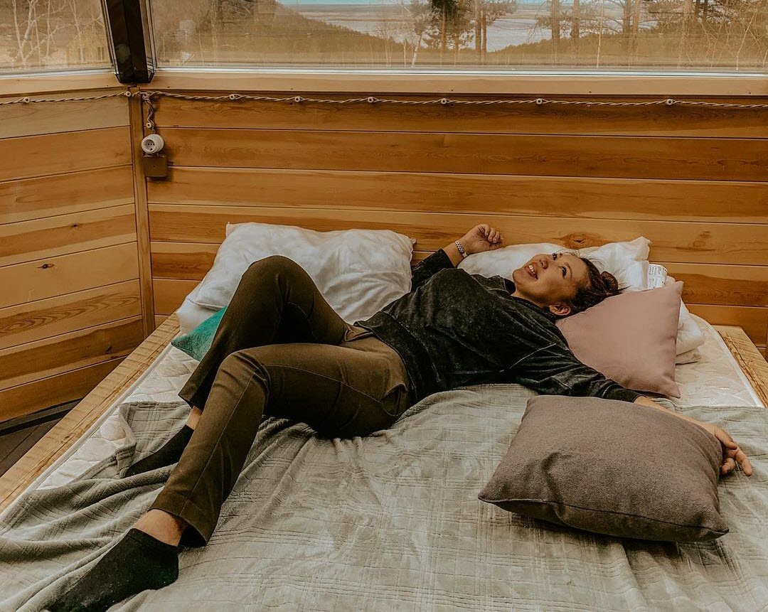 Блогер Эвенкийка вместе со своим молодым человеком строит A-frame house