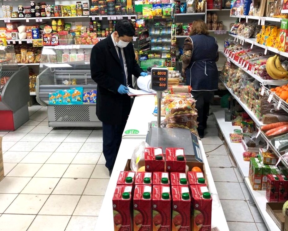 Власти Якутска напоминают об ответственности за нарушение масочного режима в магазинах  и в других местах массового скопления людей