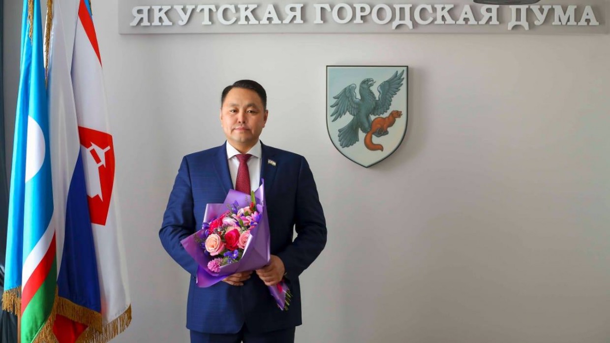 Альберт Семенов: поздравим наших мам!