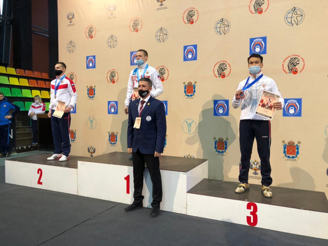Сотрудник отдела по конвоированию УФСИН стал бронзовым призером Чемпионата мира по гиревому спорту