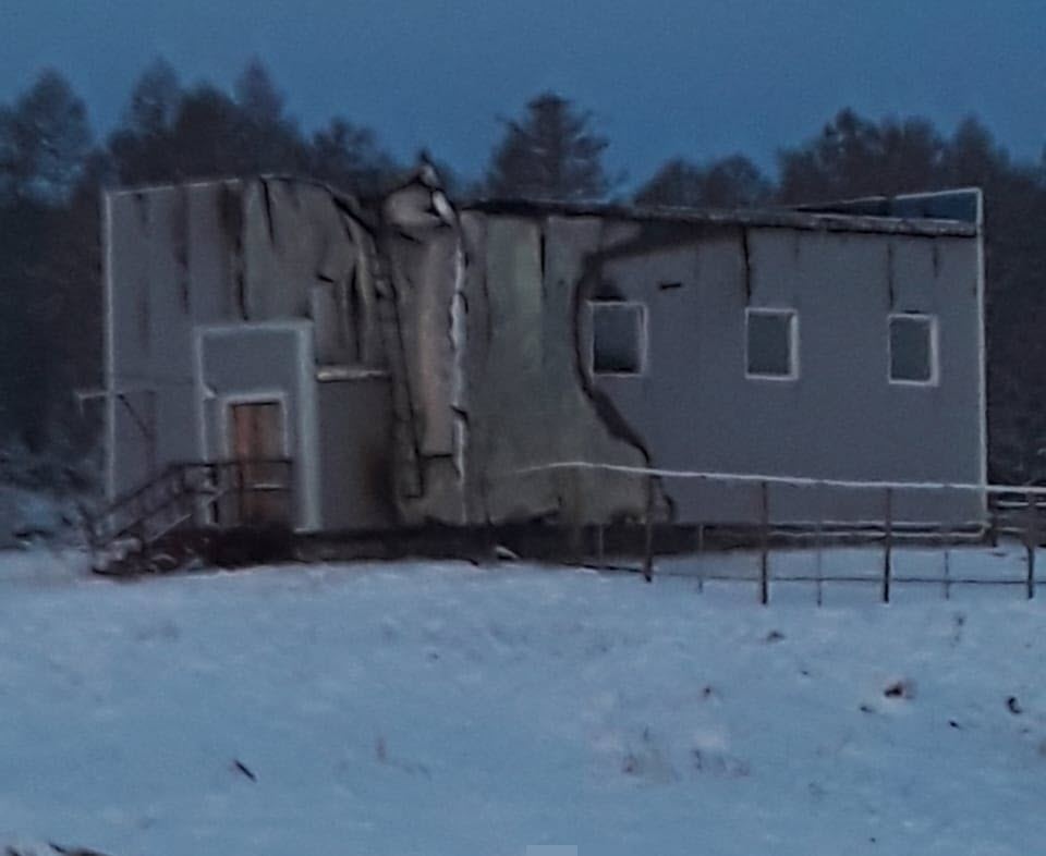 Фотофакт. В Нюрбинском районе горела водоочистная станция